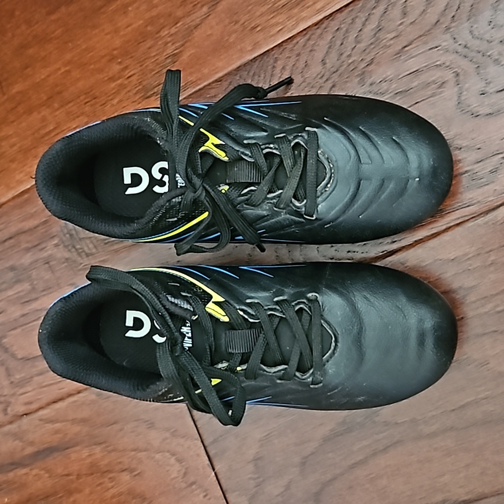4/$16! Soccer Cleats DSG Speed Viper